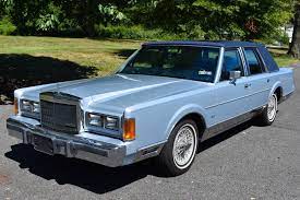 Lincoln Town Car 1989